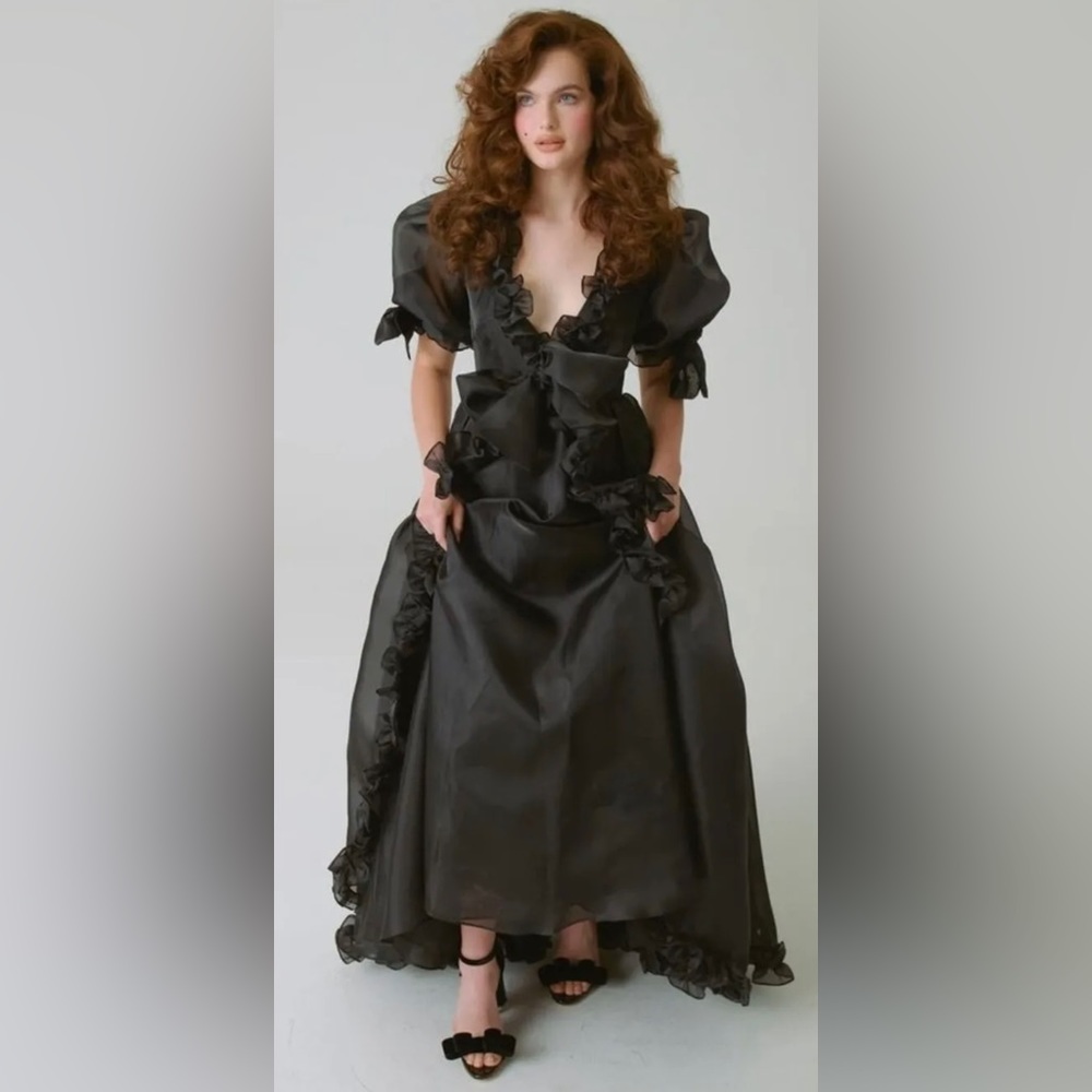 Selkie Caviar Marie Ballgown Dress Small NWT